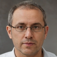 Michal Veselý — Analytik online kasin
